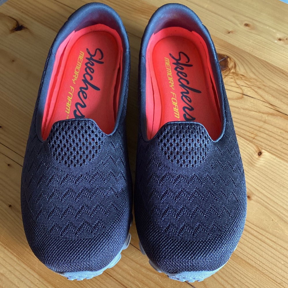 Skechers light weight slip on woman’s shoe